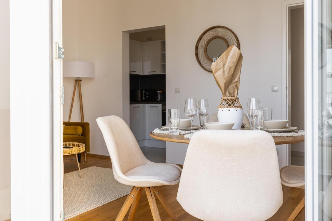 Bright Stylish Apartment With A Balcony In A Top Location Виена Екстериор снимка