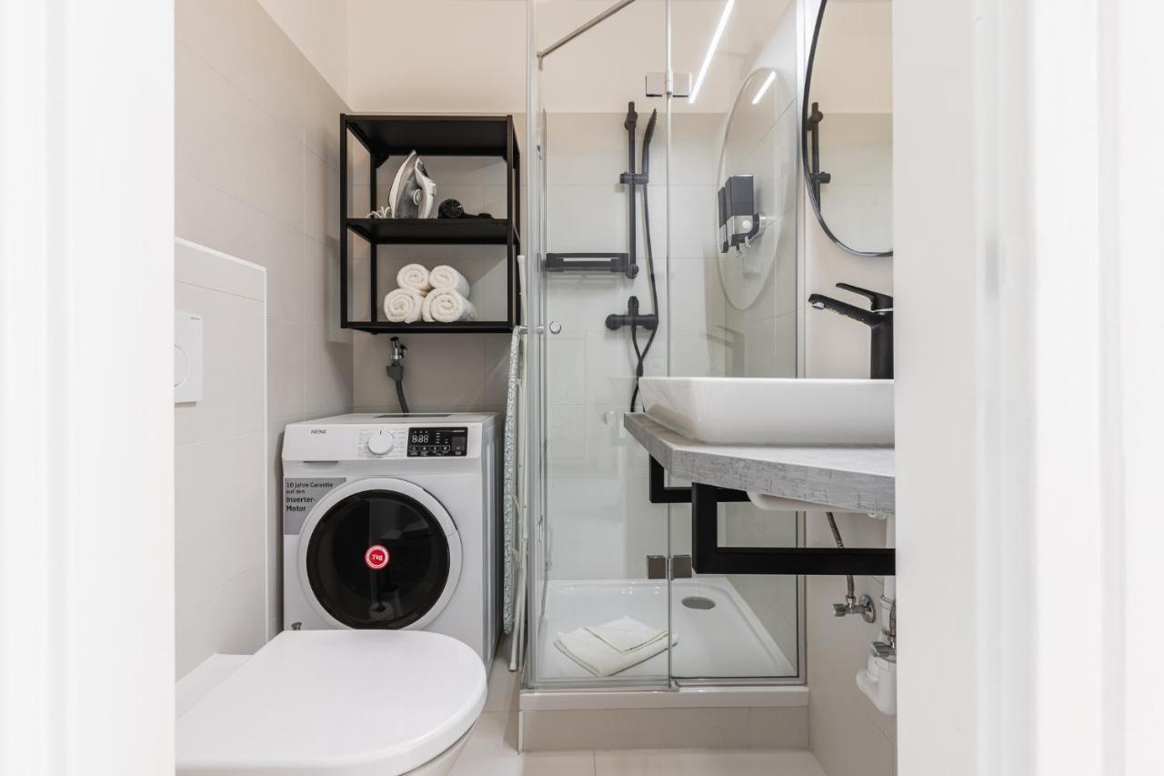 Bright Stylish Apartment With A Balcony In A Top Location Виена Екстериор снимка