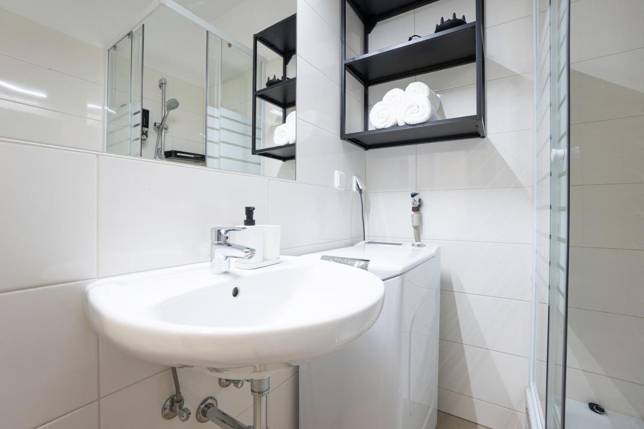 Bright Stylish Apartment With A Balcony In A Top Location Виена Екстериор снимка