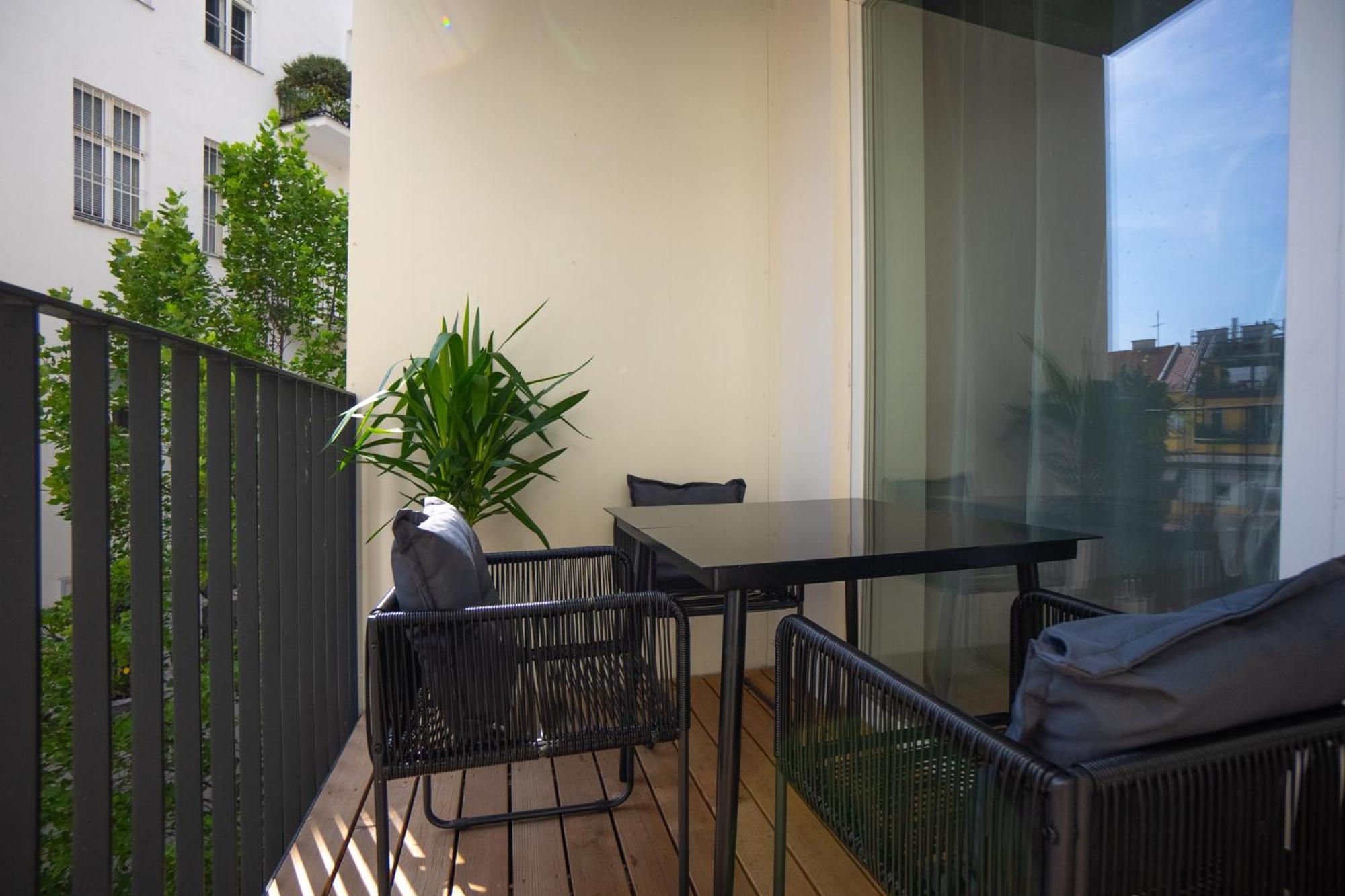 Bright Stylish Apartment With A Balcony In A Top Location Виена Екстериор снимка