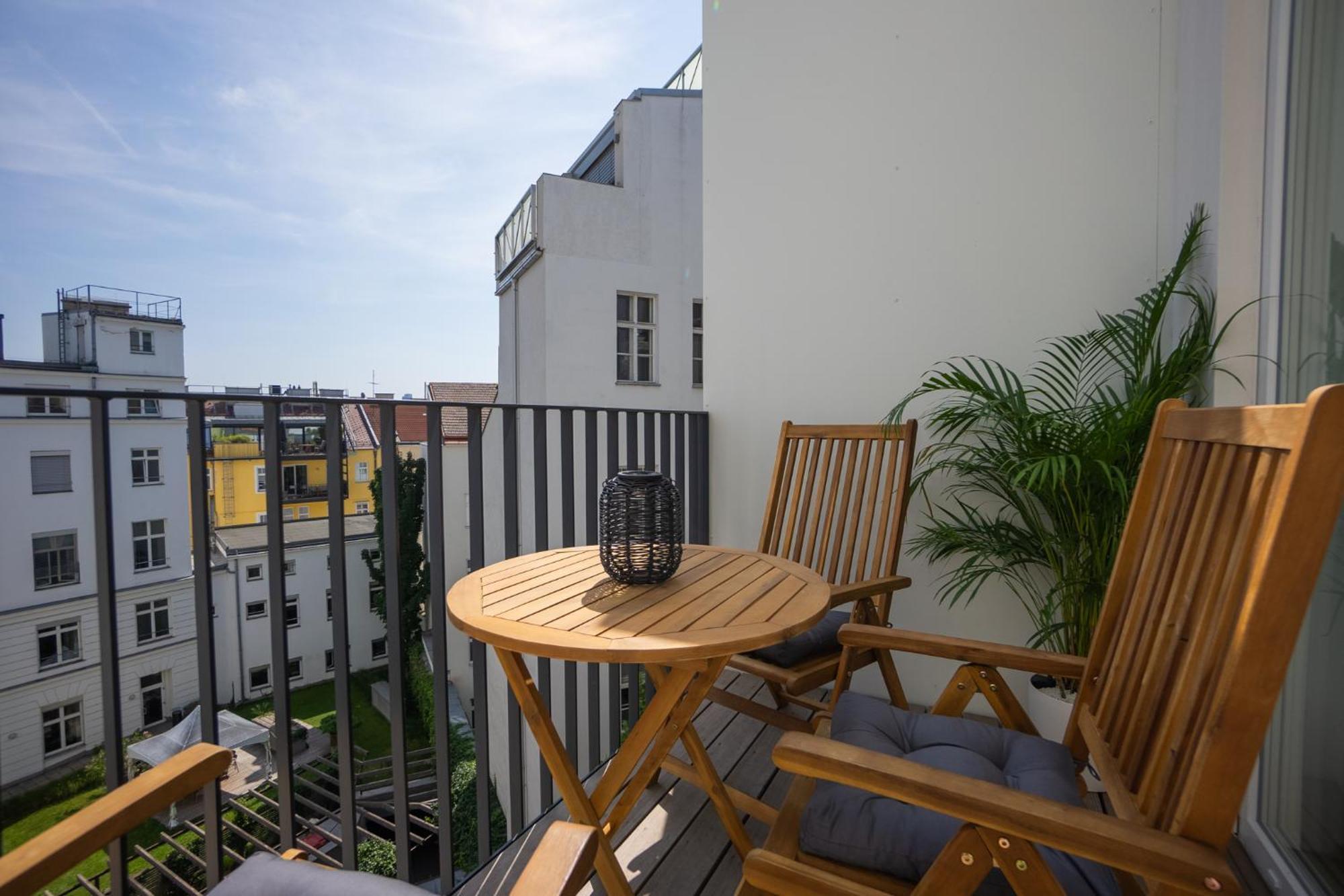 Bright Stylish Apartment With A Balcony In A Top Location Виена Екстериор снимка